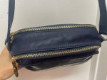 VINCE CAMUTO NAVY BLUE LEATHER CROSSBODY PURSE