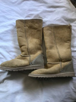 MENS UGG’S size 11