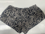 LULULEMON REVERSIBLE BOARD SWIM SHORTS Sz 4 or 6