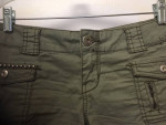 ZCo ARMY GREEN SHORTS w SILVER STUDS Sz 7 Never Worn