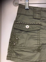 ZCo ARMY GREEN SHORTS w SILVER STUDS Sz 7 Never Worn