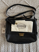 BRAND NEW  FOSSIL soft leather adjustable shoulder bag