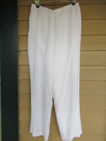 New w/Tags! Madison Studio 2-Piece Silky White Pantset