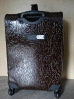 New Designer Adrienne Vittadini Carry On Luggage