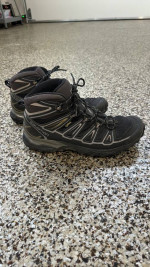 Salomon X-Ultra size 10.5