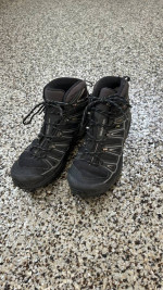 Salomon X-Ultra size 10.5
