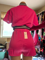 (B) 2 piece set