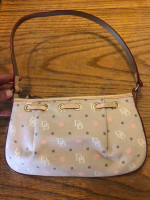 Like New Dooney & Bourke Purse 👜 10 1/2”L Tan /Hearts & All Bright Pink Ins