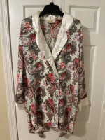 Womens Victoria’s Secrets Top