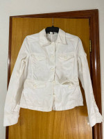 J crew s white travel top 4 pockets