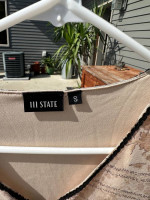 111 state women’s size small top