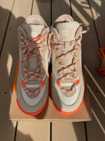 Ivy Park x Top Ten 2000 Magic Beige Sz 8.5