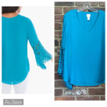 CHICOS Eyelet Drama Sleeve Top blue v neck top size 2 / large