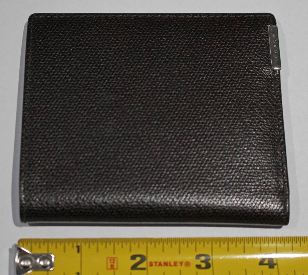 Coach Classic Grain Leather Bifold Billfold Card Wallet Brown
