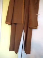 LADIES' 2 PCS. SUITE BY CARLISLE