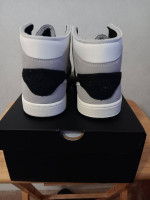 (DS Jordan 1 Mid SE Craft White Cement Grey Black SZ 10.5M)