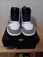 (DS Jordan 1 Mid SE Craft White Cement Grey Black SZ 10.5M)