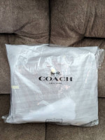 ★ BRAND NEW WITH TAGS: Coach Purse in Brown Leather