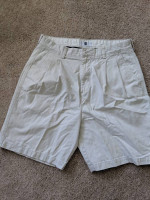 Gap White Khaki Shorts 34W