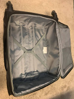 Luggage Samsonite Black on Rollers 28x18x11