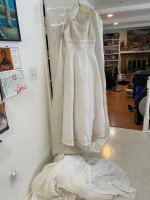 David’s Bridal Wedding Dress, Size 8, Delivery?