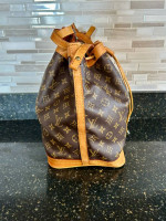 Louis Vuitton Drawstring  Bucket Shoulder Bag Brown/Tan Monogram Leather