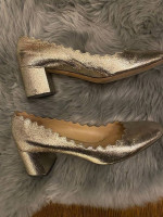 Chloé Lauren Scalloped Metallic Leather Pump