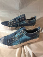 YOKI Women’s Comfort Sneaker NEW Sz 7