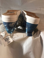 YOKI Women’s Comfort Sneaker NEW Sz 7