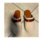 womens Size 10 (true to fit 8) Universal Thread  clogs