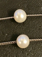 White gold pearl  necklace