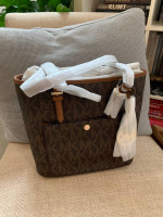 Michael Kors Jet Set MD Snap Pocket Tote