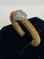 18 K gold diamond ring