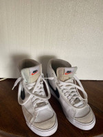 NIKE Women’s Hightops