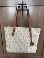 Michael Kors Large Zippered Vanilla Tote Bag/Purse