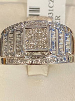 Princess cut Diamond engagement ring