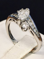 White gold diamond engagement ring