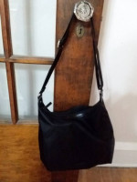 Nine & Co shoulder bag