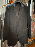 TUXEDO Dolce & Gabbana SIZE 44 Black Available May 8th / 9th