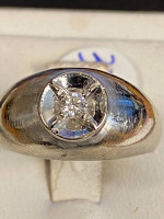 White gold diamond engagement ring