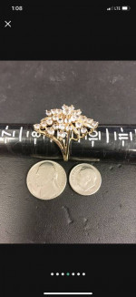 White Sapphire gold lady’s ring