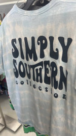 TONS OF LADIES JUNIORS NAMEBRAND CLOTHING