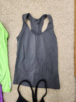Workout Athletic tank tops. Size medium. Excellent condition! 💜🤍🩷