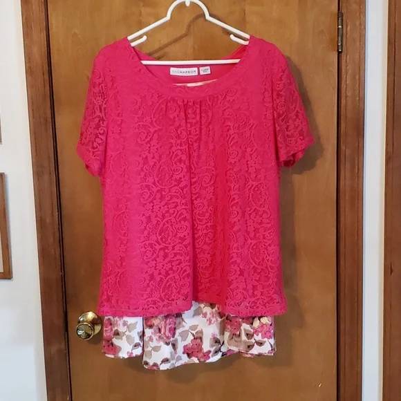 Woman's 2 piece skirt set