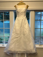 Vintage Wedding Dress Size 2/4