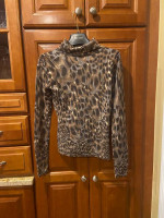 Neiman Marcus Cashmere Animal Print Turtleneck Sweater Shirt - XS