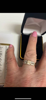Women's Round Diamond Engagement Ring. 14K Yellow Gold