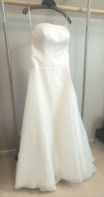 Beautiful Wedding Gown & Vail