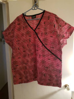 NEW...4 Scrub Tops prints 1 Black Pants