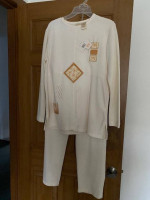 New!  Misses Size M Beige Lounging Set